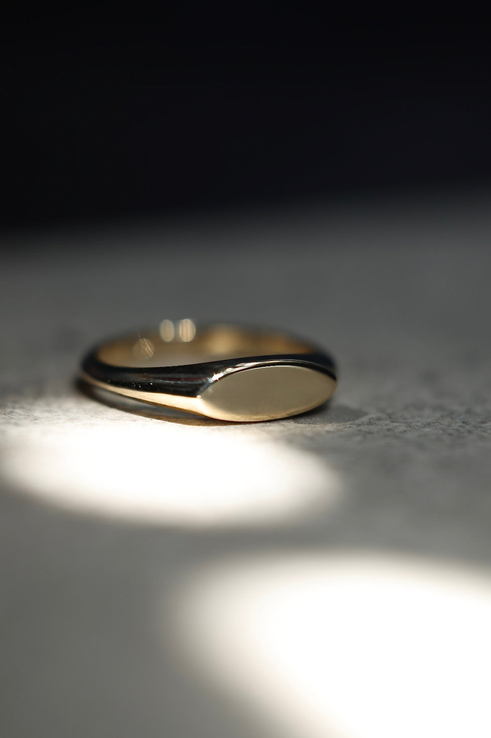 9ct Yellow Gold Oval Signet Ring