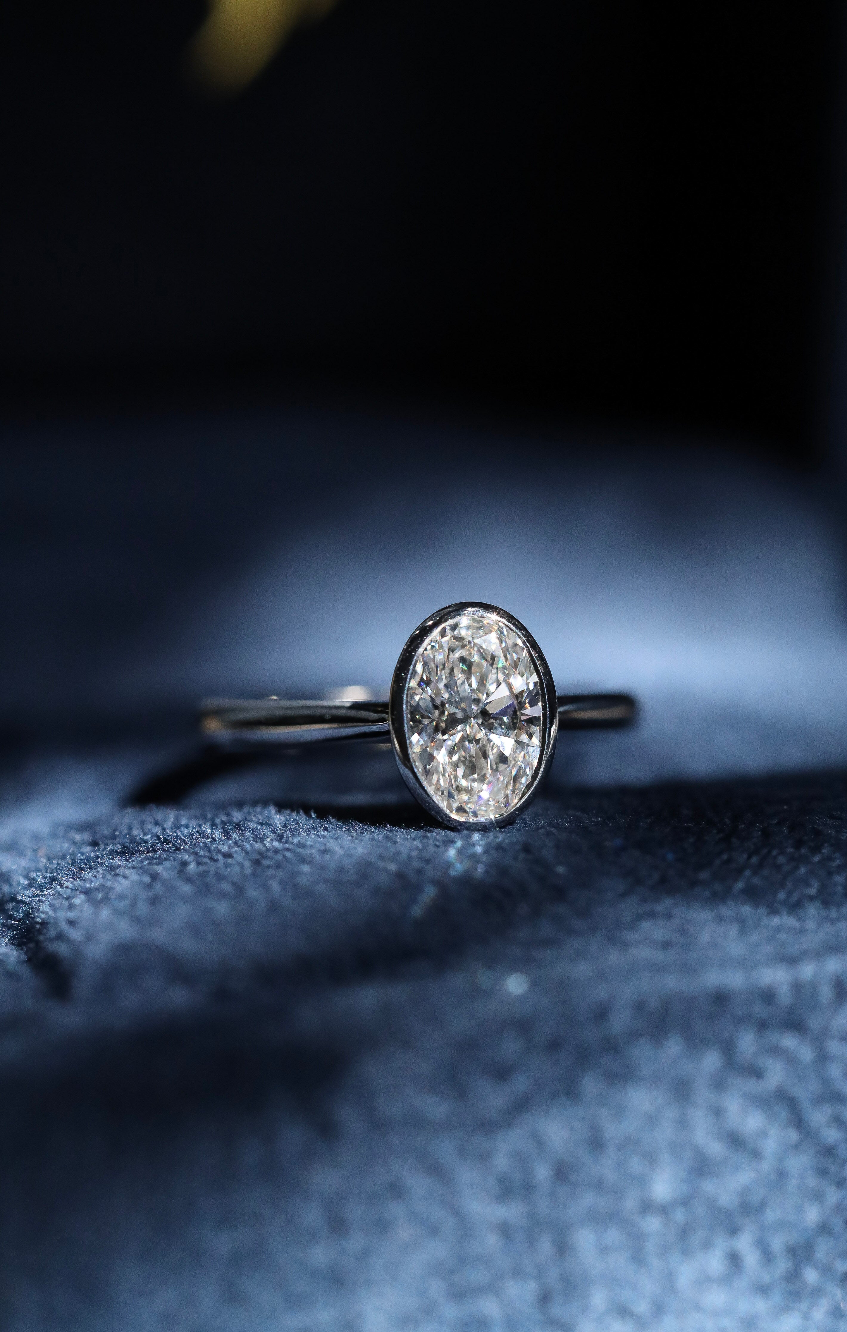 oval lab grown diamond engagement ring brisbane