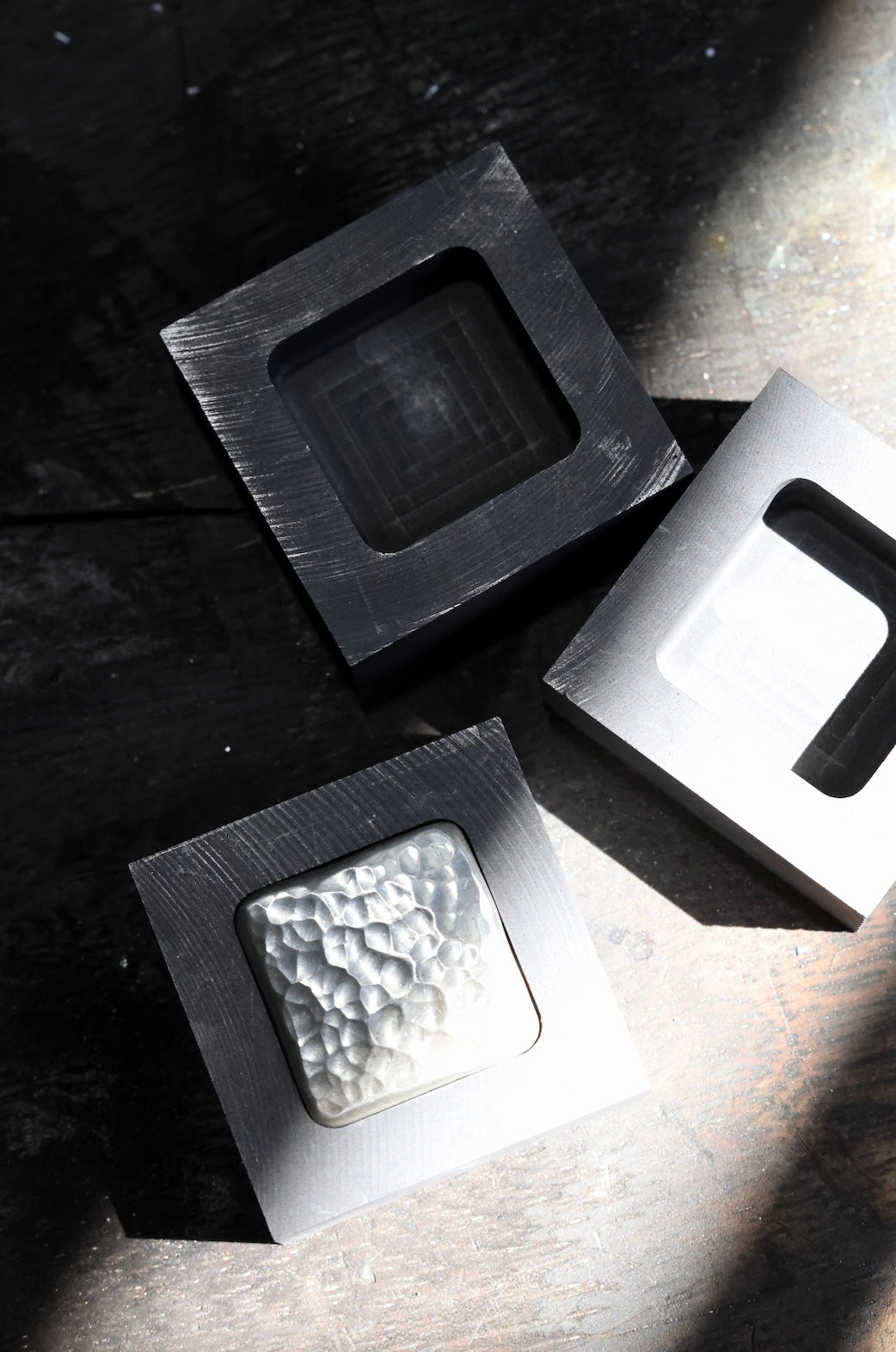large graphite bullion mould for 50g silver or 100g gold