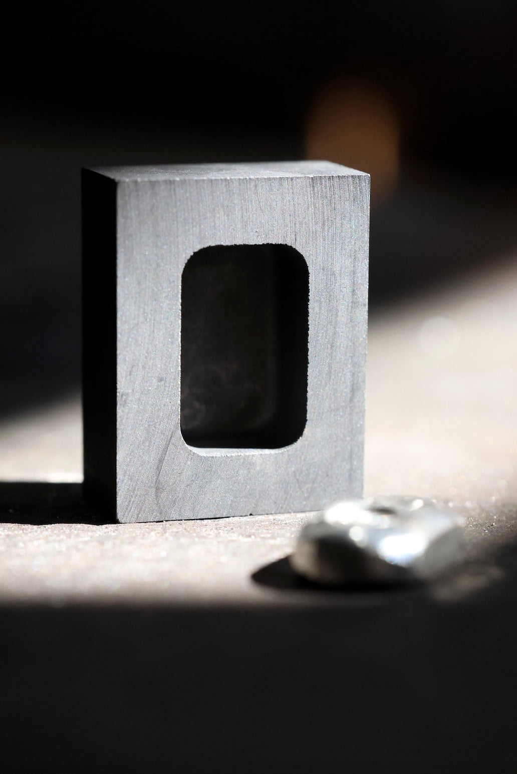 small graphite bullion mould for 5g silver or 10g gold