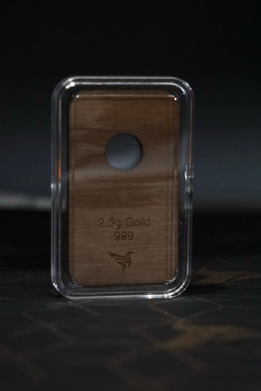 2.5g gold bullion button case 