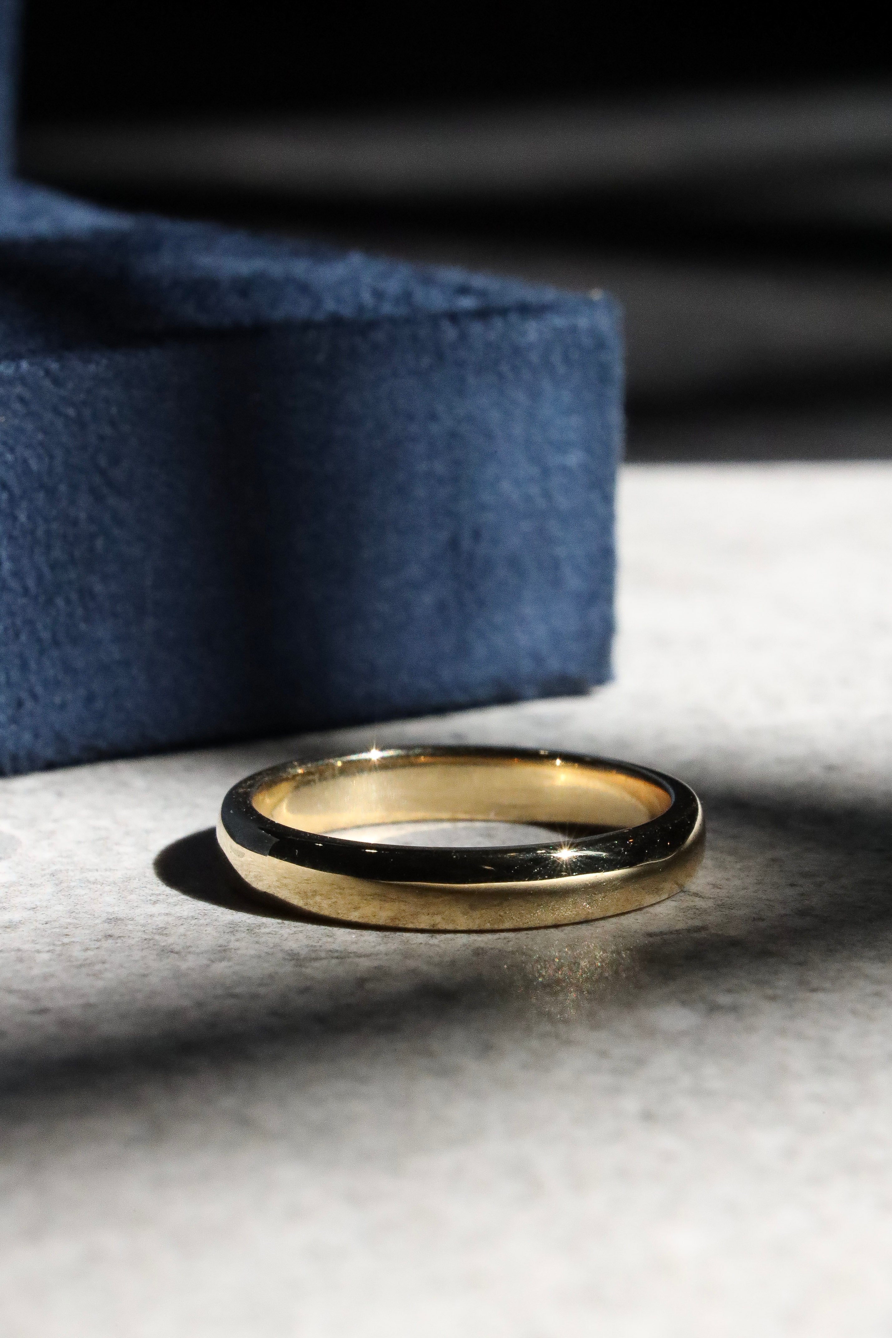 classic gold wedding ring brisbane 