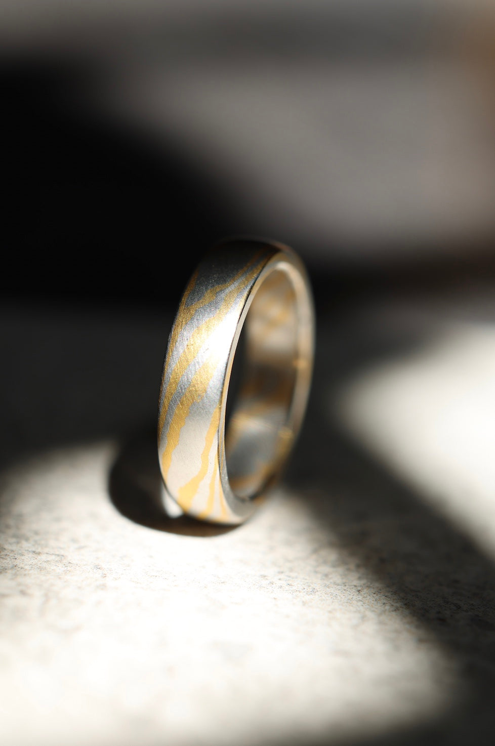 Mokume Wedding Ring 4.7mm Platinum & Gold