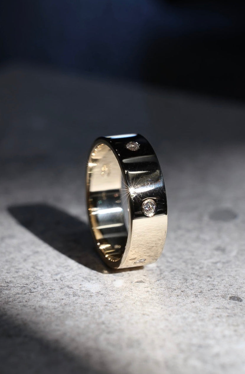 9ct Yellow Gold Spaced Diamond Set Cigar Band
