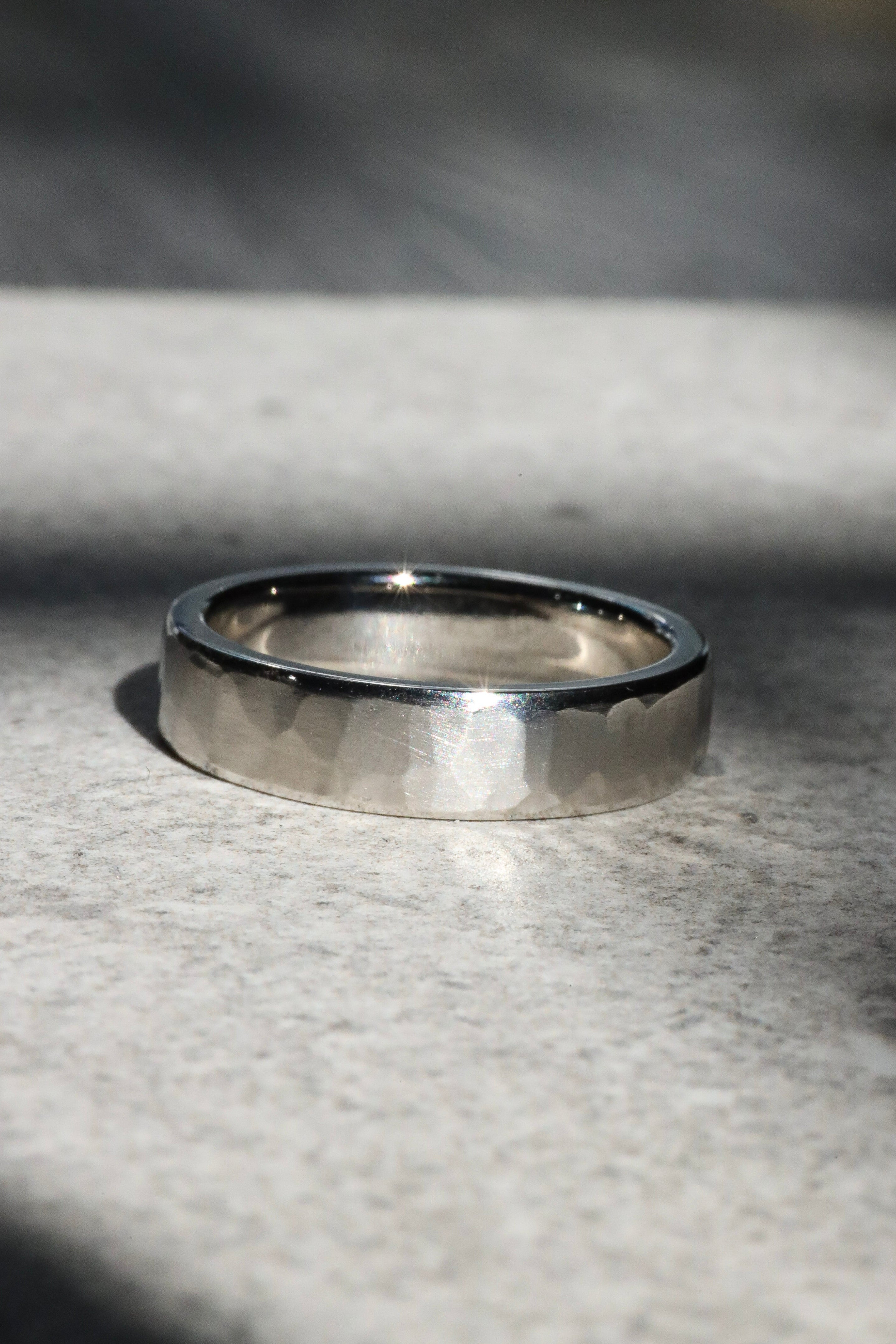 mens hammered platinum wedding ring