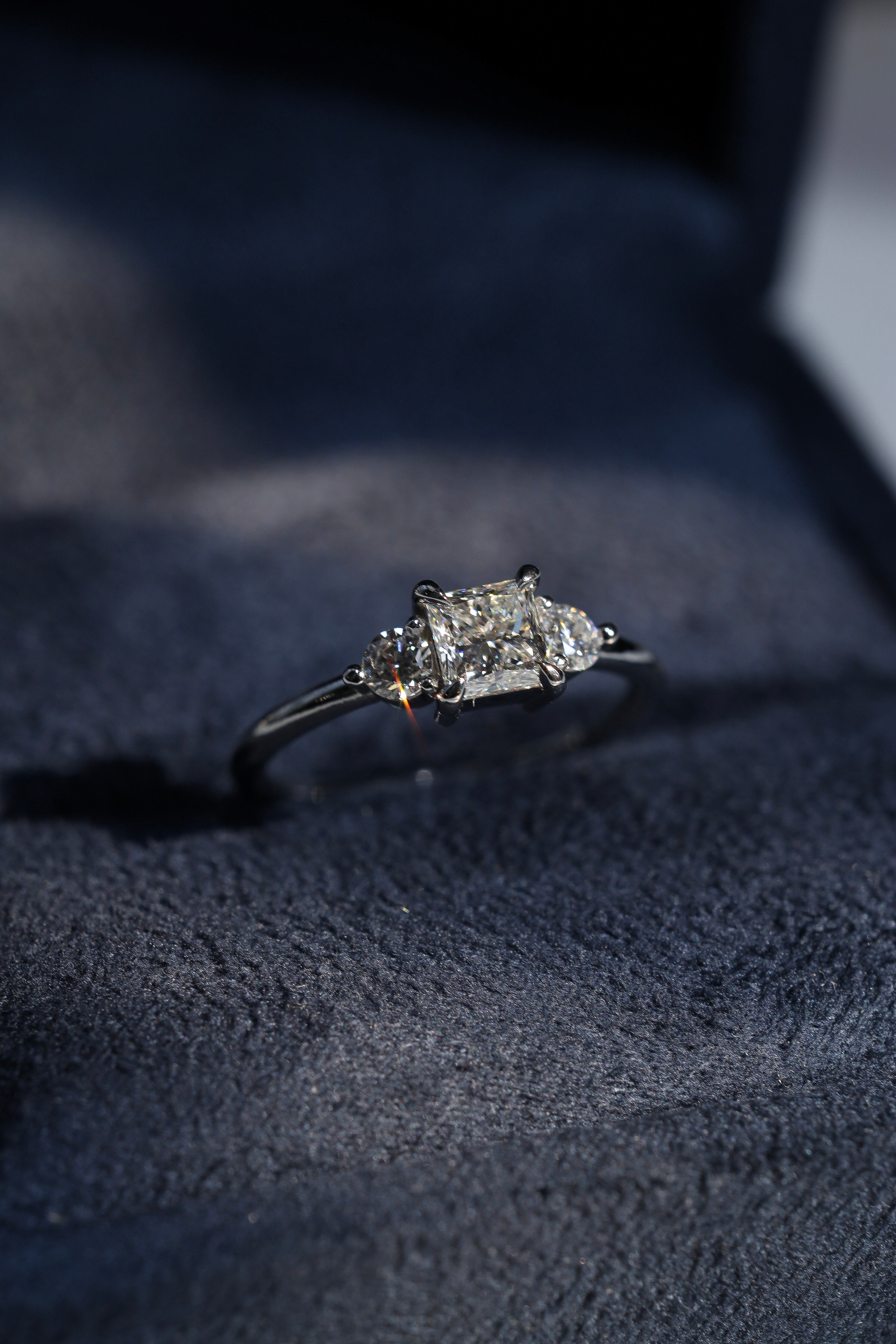 Belle - Princess cut diamond platinum